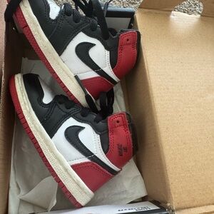 Nike Red Black White Toddler High-Top Sneakers